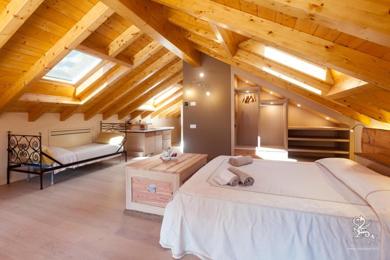 Bed and Breakfast Il Grifo Ленно Екстер'єр фото