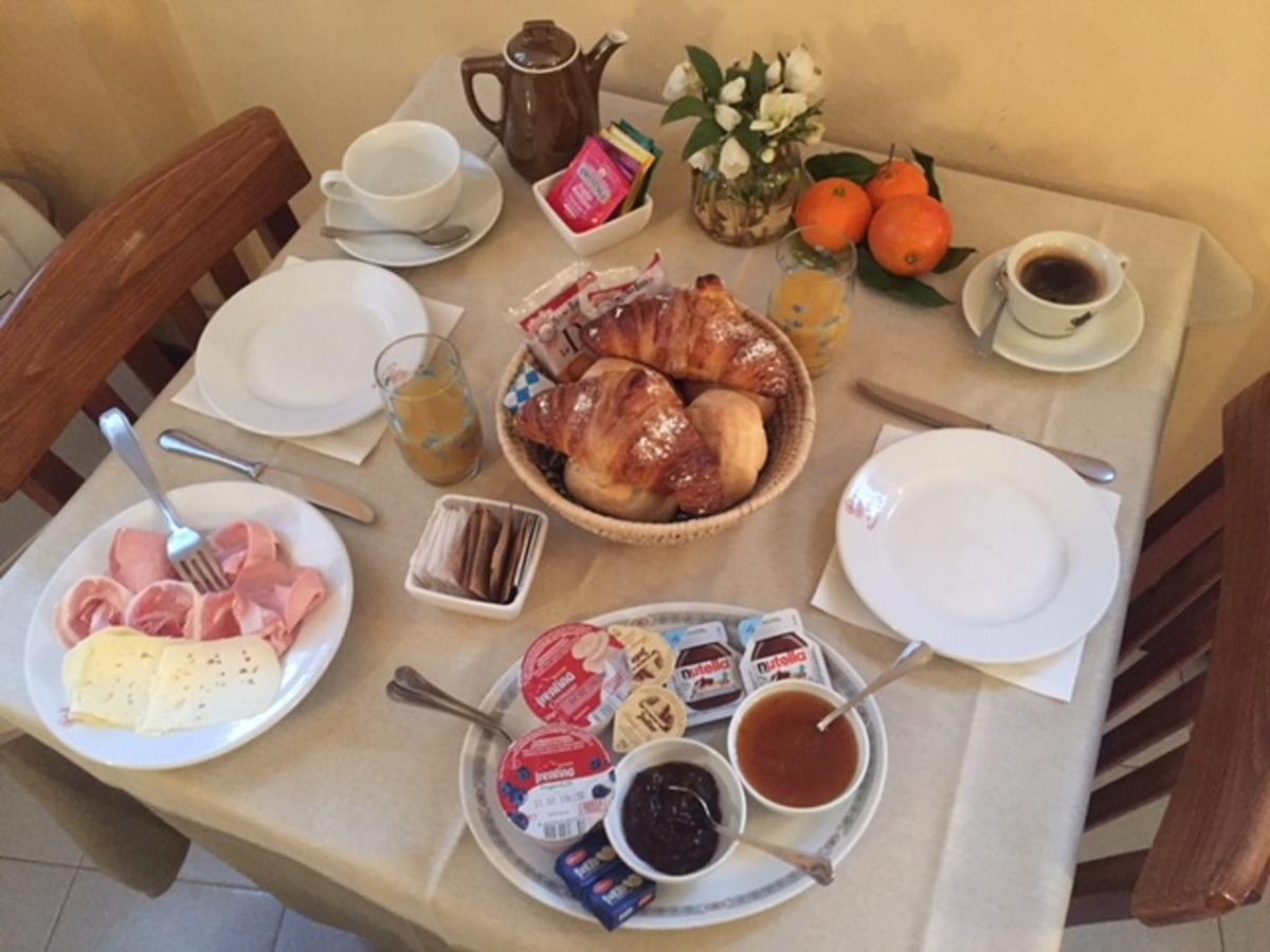 Bed and Breakfast Il Grifo Ленно Екстер'єр фото
